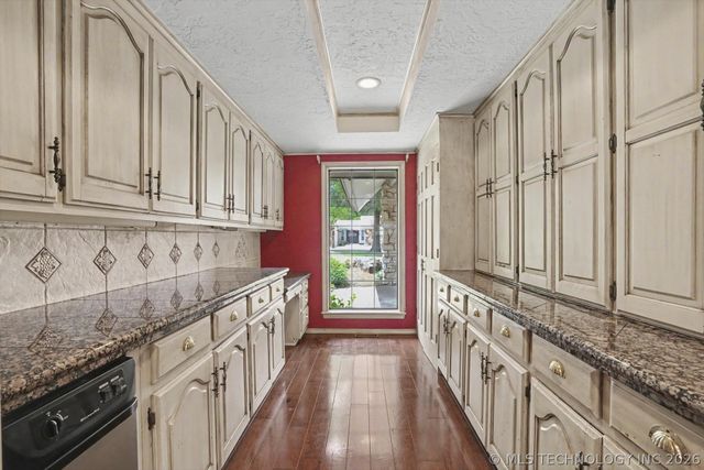 105 Mockingbird Lane, Skiatook, OK 74070