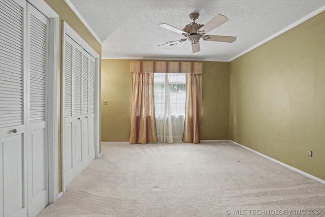 105 Mockingbird Lane, Skiatook, OK 74070