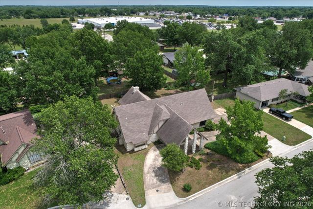 105 Mockingbird Lane, Skiatook, OK 74070