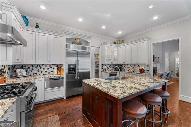 2204 Stephens Walk, Dunwoody, GA 30338