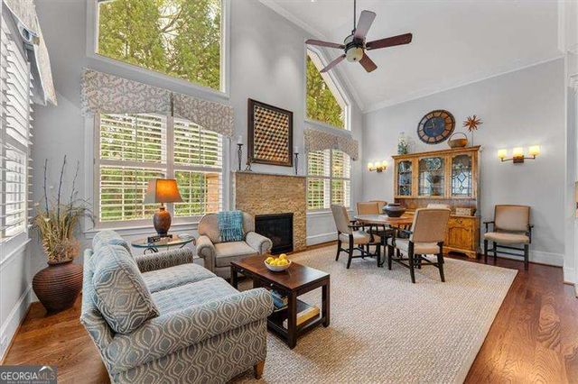 2204 Stephens Walk, Dunwoody, GA 30338