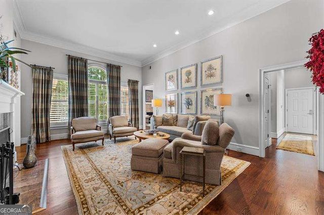 2204 Stephens Walk, Dunwoody, GA 30338