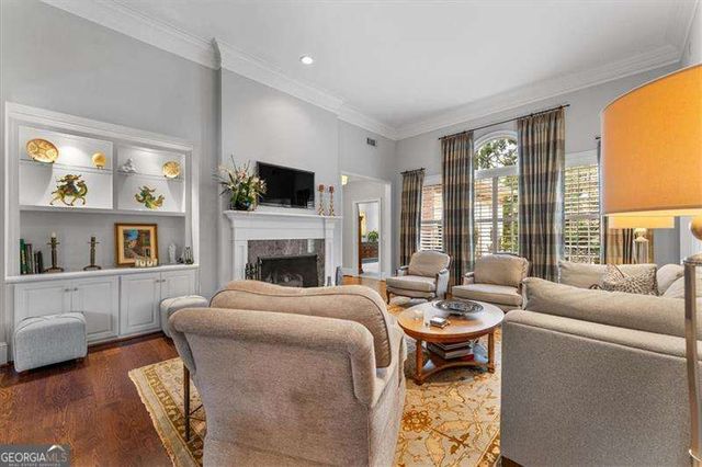 2204 Stephens Walk, Dunwoody, GA 30338