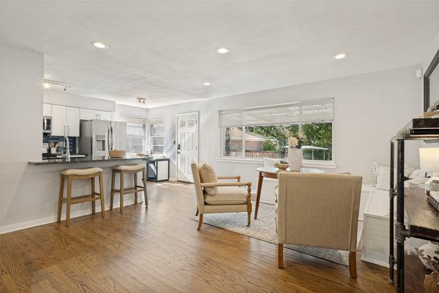2115 Healey Drive, Dallas, TX 75228