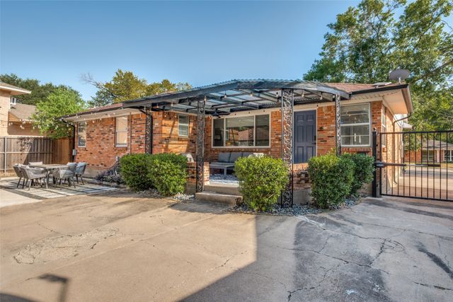 2115 Healey Drive, Dallas, TX 75228