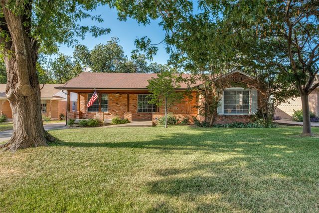 2115 Healey Drive, Dallas, TX 75228