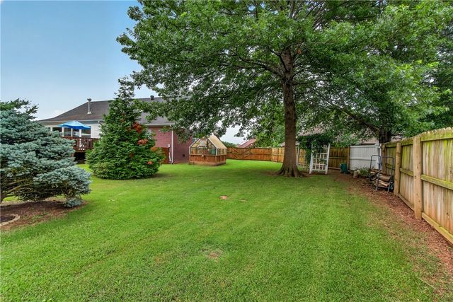 326 Summer Street, Lowell, AR 72745