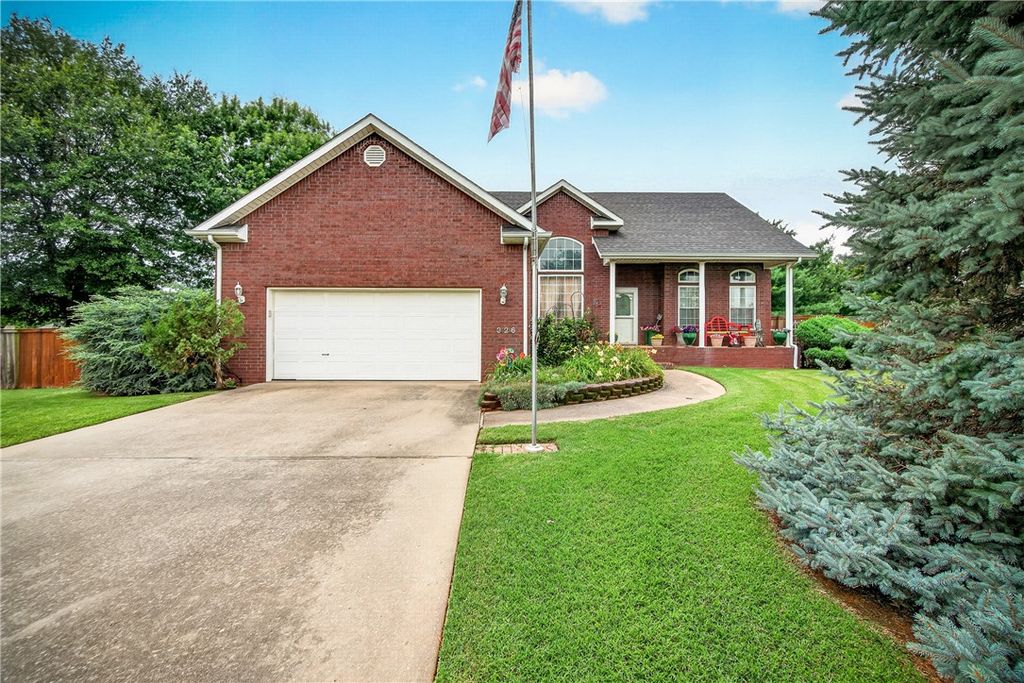 326 Summer Street, Lowell, AR 72745