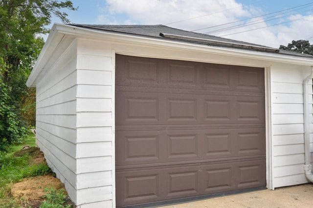 3208 S 30th STREET, Milwaukee, WI 53215