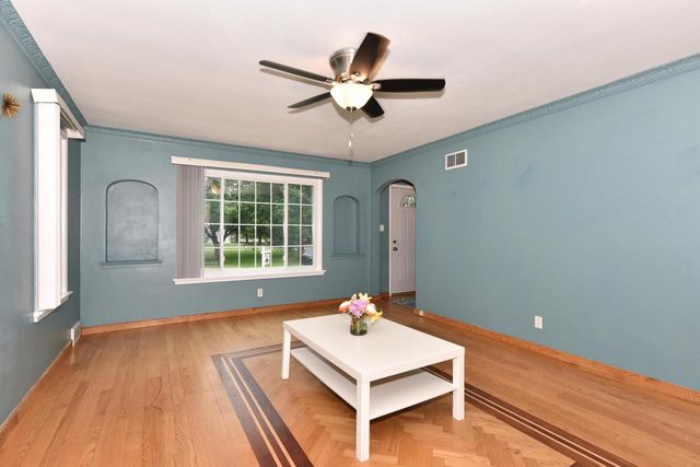 3208 S 30th STREET, Milwaukee, WI 53215