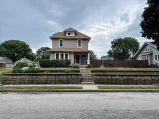 2902 Fair Avenue, Davenport, IA 52803