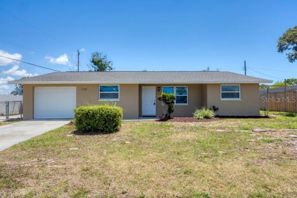 1533 OLYMPIA ROAD, Venice, FL 34293