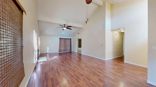 2141 Royal Wood Ln, Turlock, CA 95380