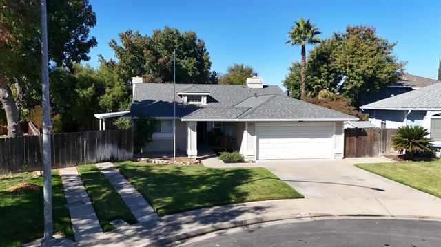 2141 Royal Wood Ln, Turlock, CA 95380