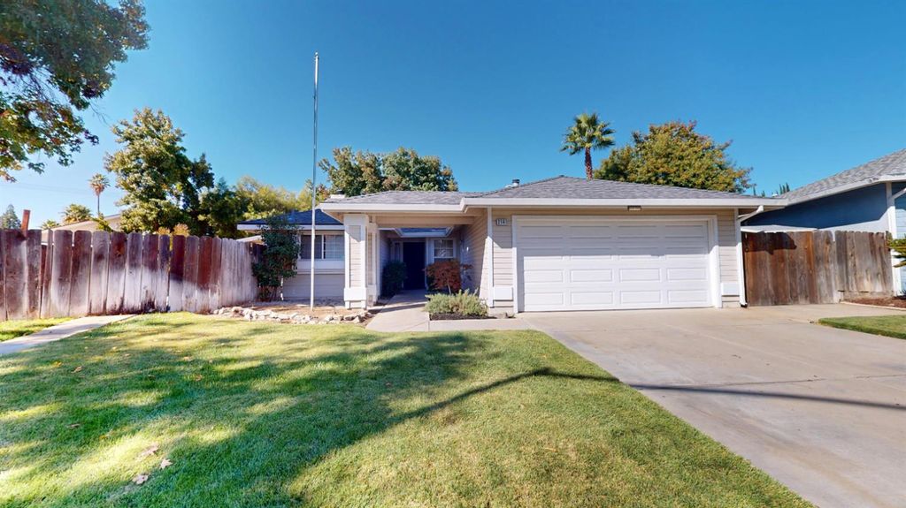 2141 Royal Wood Ln, Turlock, CA 95380