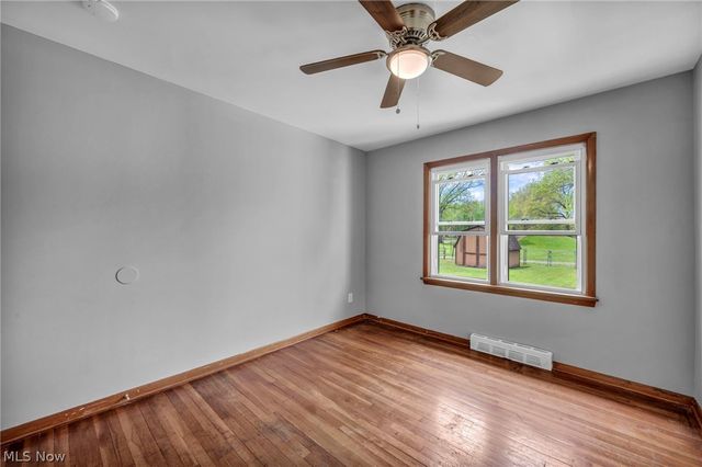 2124 Eaton Drive, Avon, OH 44011