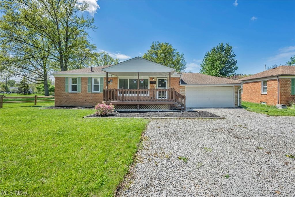 2124 Eaton Drive, Avon, OH 44011
