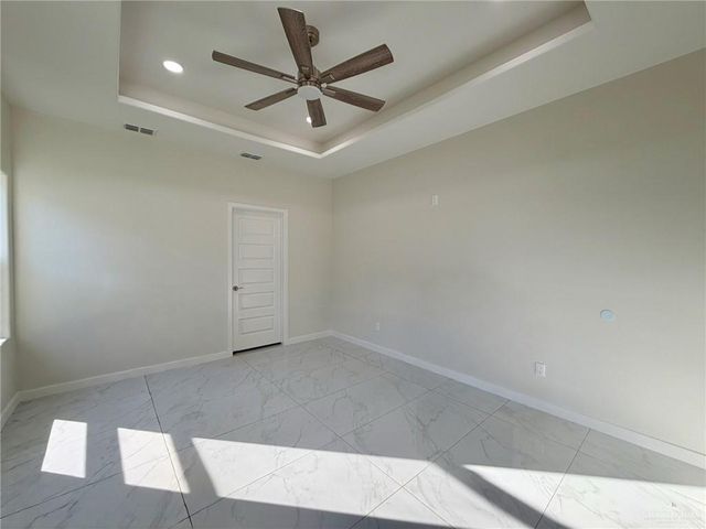 903 La Laguna Road, Mission, TX 78572