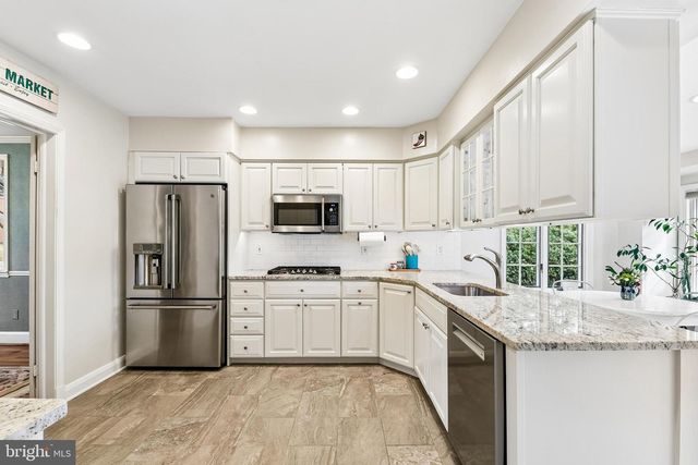 3 AINTREE RD, Towson, MD 21286