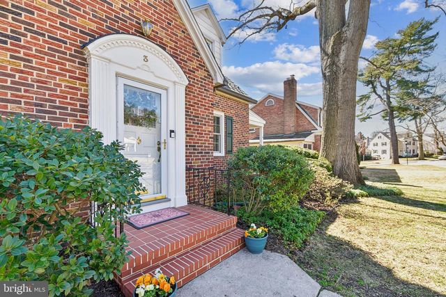 3 AINTREE RD, Towson, MD 21286