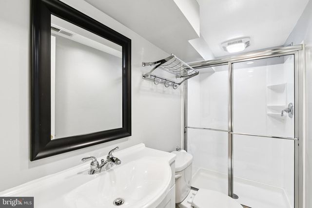 3 AINTREE RD, Towson, MD 21286