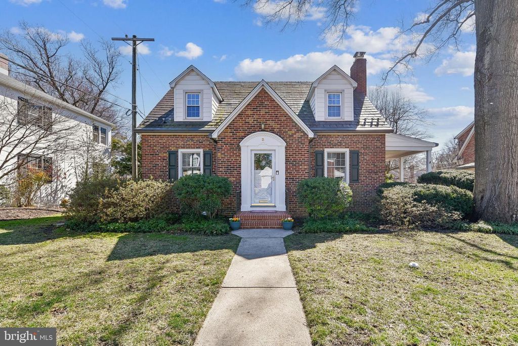 3 AINTREE RD, Towson, MD 21286