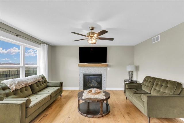 1403 Winterberry Road, Savoy, IL 61874