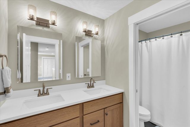 1403 Winterberry Road, Savoy, IL 61874