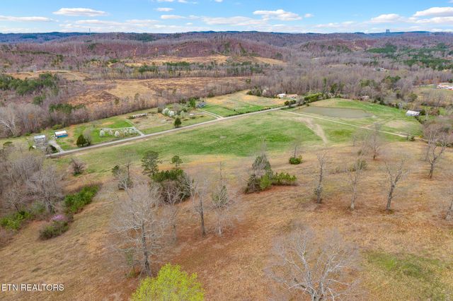 2 N Nopone Valley Rd, Decatur, TN 37322