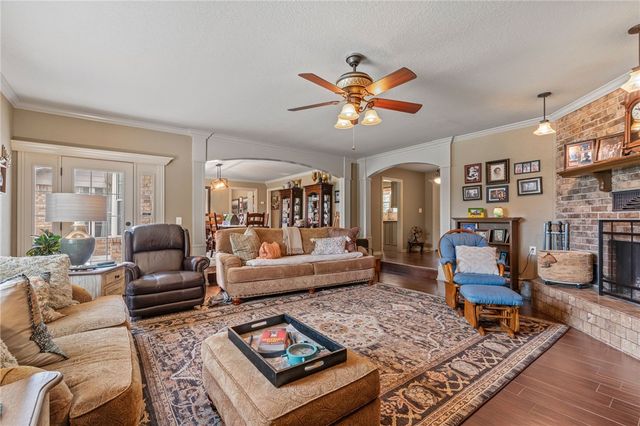 6308 N Mountain Grove Road, Alma, AR 72921