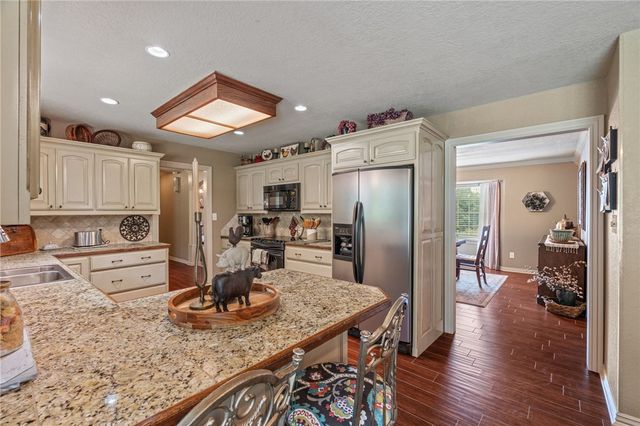 6308 N Mountain Grove Road, Alma, AR 72921