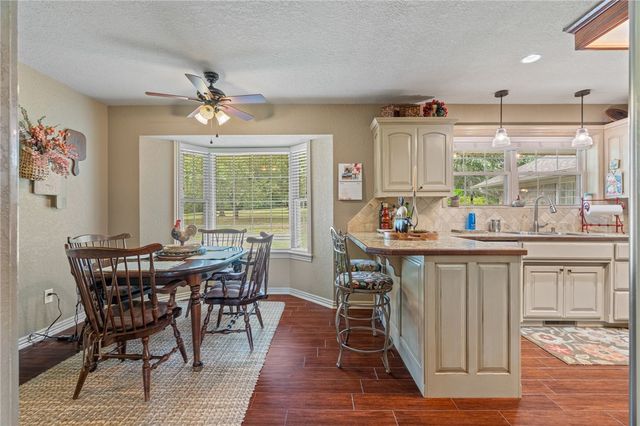 6308 N Mountain Grove Road, Alma, AR 72921