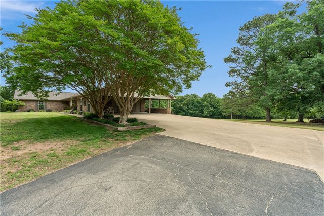 6308 N Mountain Grove Road, Alma, AR 72921