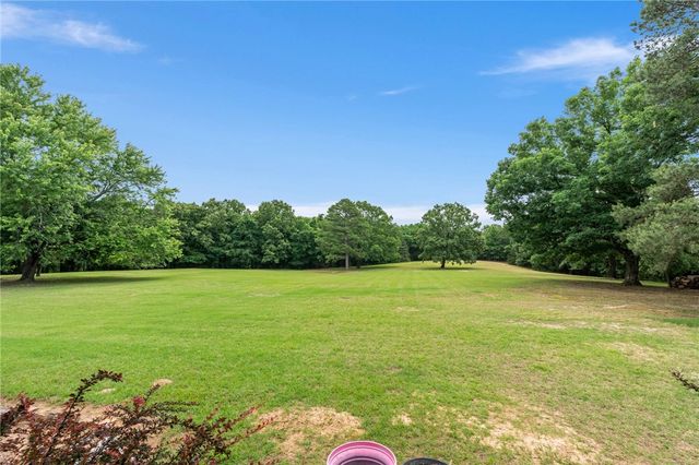 6308 N Mountain Grove Road, Alma, AR 72921