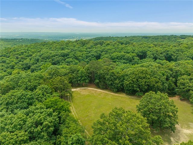 6308 N Mountain Grove Road, Alma, AR 72921