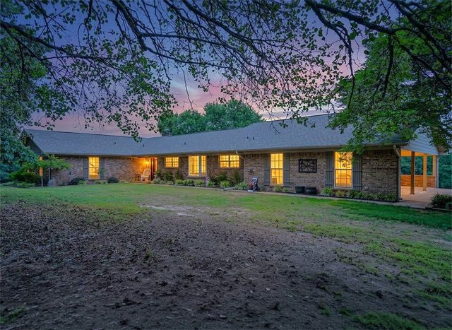 6308 N Mountain Grove Road, Alma, AR 72921