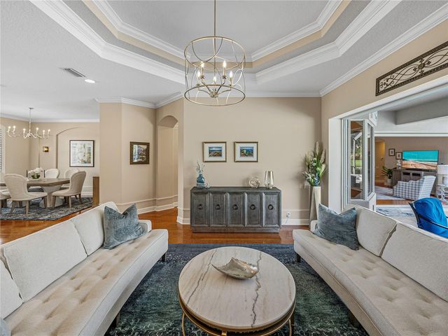 33627 AMERICANA AVENUE, Dade City, FL 33525