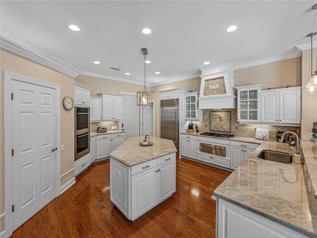 33627 AMERICANA AVENUE, Dade City, FL 33525