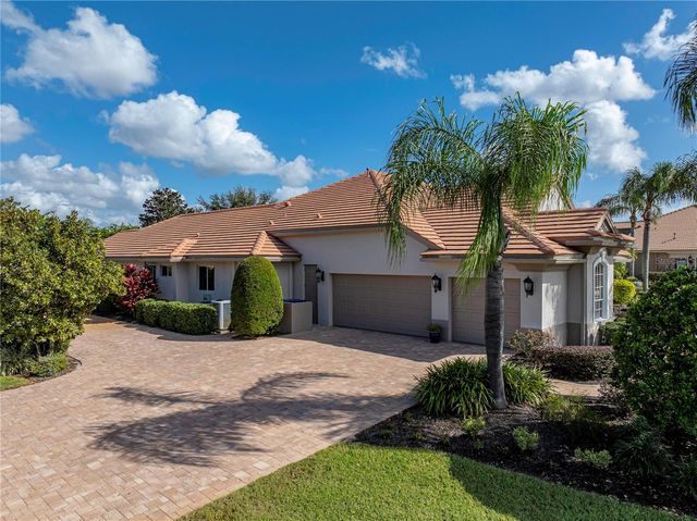 33627 AMERICANA AVENUE, Dade City, FL 33525