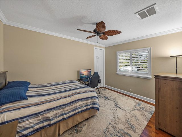 33627 AMERICANA AVENUE, Dade City, FL 33525