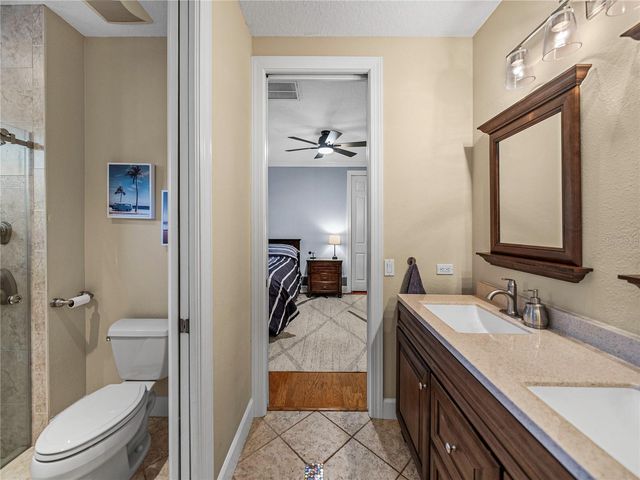 33627 AMERICANA AVENUE, Dade City, FL 33525