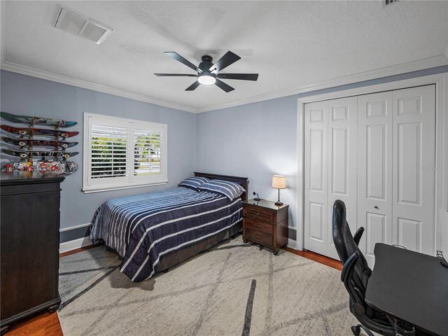 33627 AMERICANA AVENUE, Dade City, FL 33525