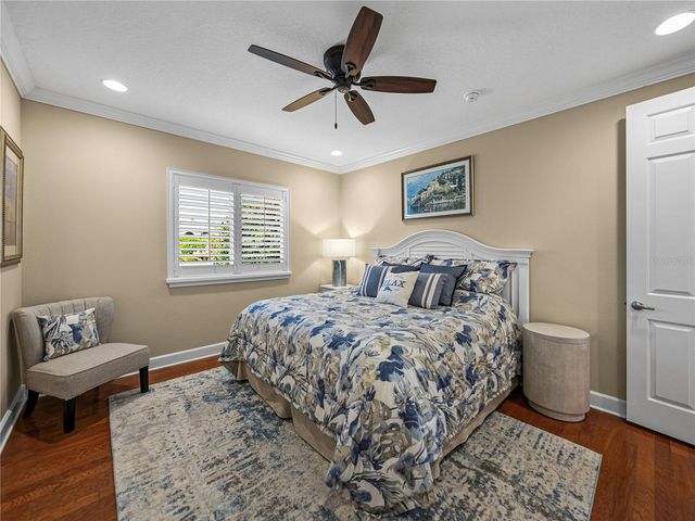 33627 AMERICANA AVENUE, Dade City, FL 33525