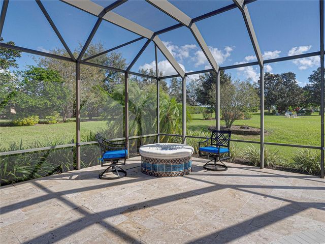 33627 AMERICANA AVENUE, Dade City, FL 33525