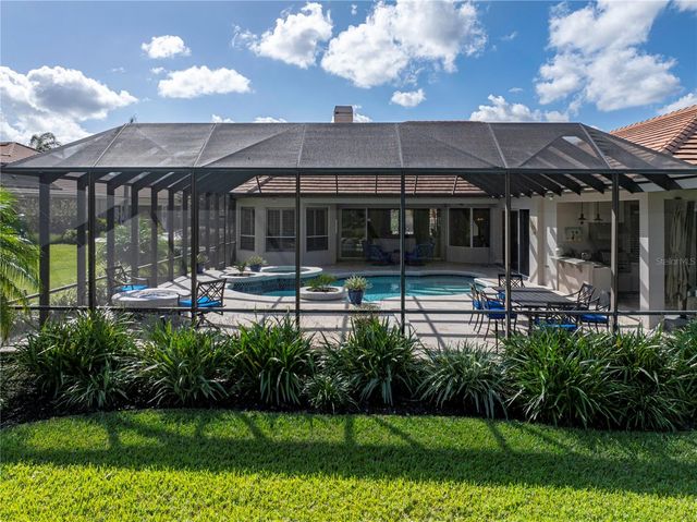 33627 AMERICANA AVENUE, Dade City, FL 33525