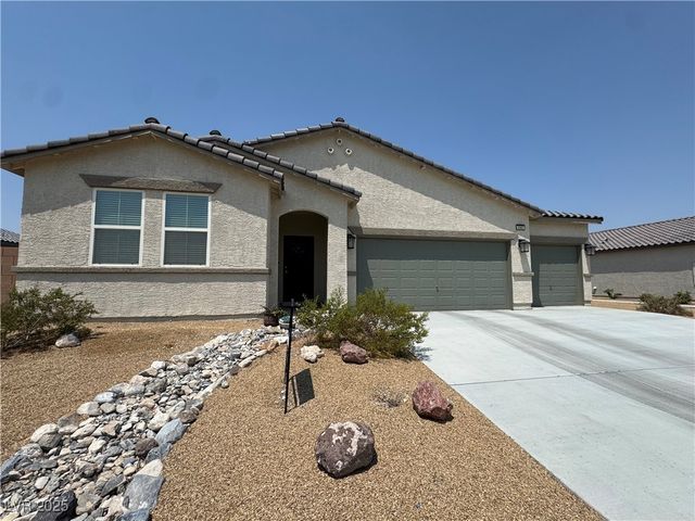 5562 South Chippewa Street, Pahrump, NV 89061