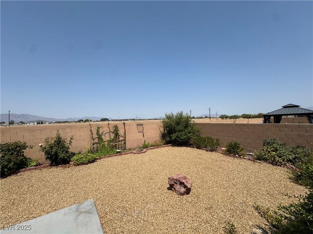 5562 South Chippewa Street, Pahrump, NV 89061