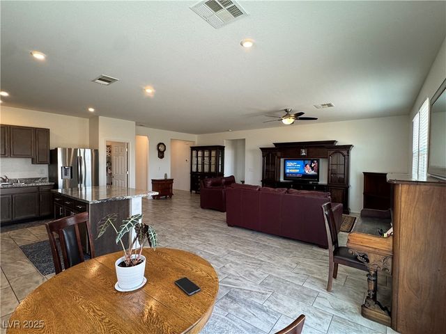 5562 South Chippewa Street, Pahrump, NV 89061