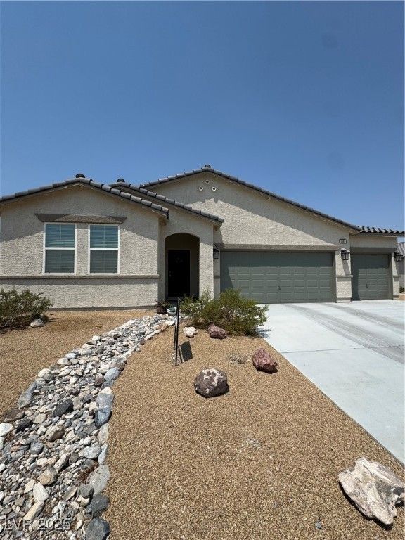 5562 South Chippewa Street, Pahrump, NV 89061