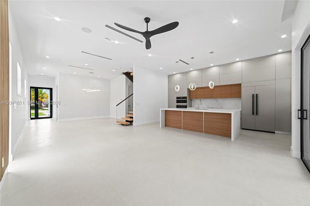 1320 NE 16th Ave A, Fort Lauderdale, FL 33304